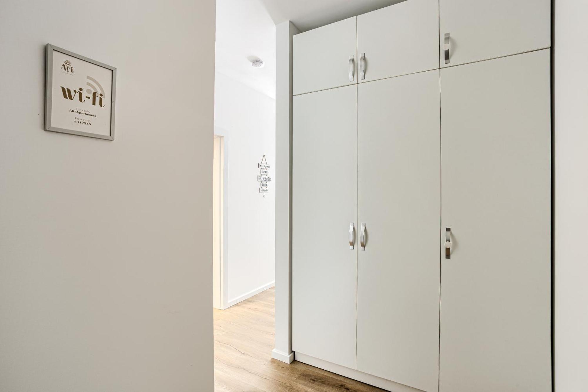 Ari Navy Apartment - High-End Residence Arad Eksteriør bilde